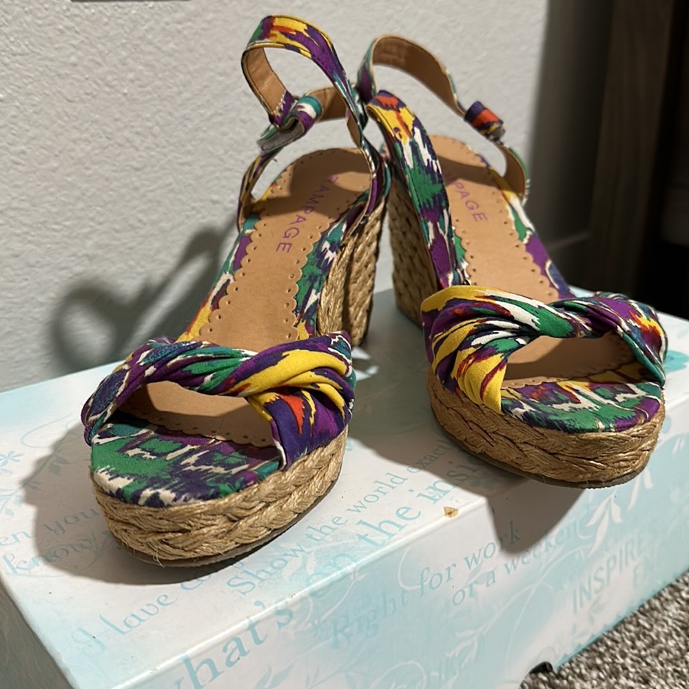 Colorful wedges - Picture 2 of 5